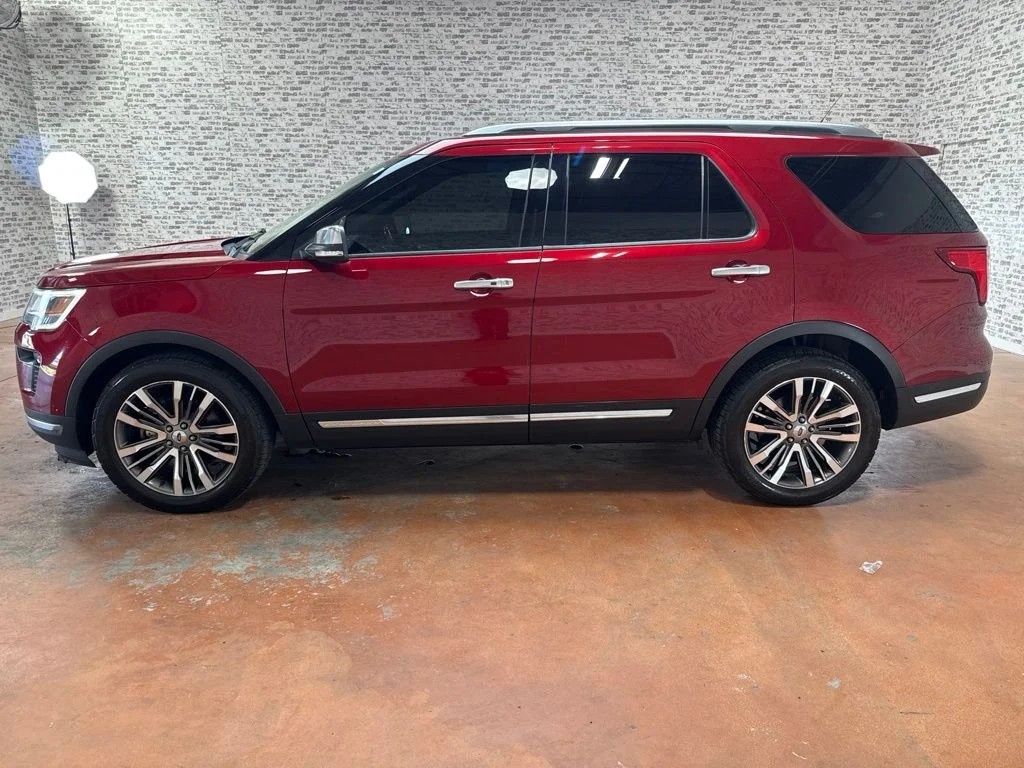 Used 2018 Red Ford Platinum image 4