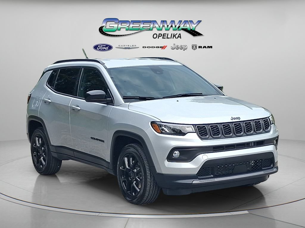 Used 2025 Silver Jeep Latitude image 1