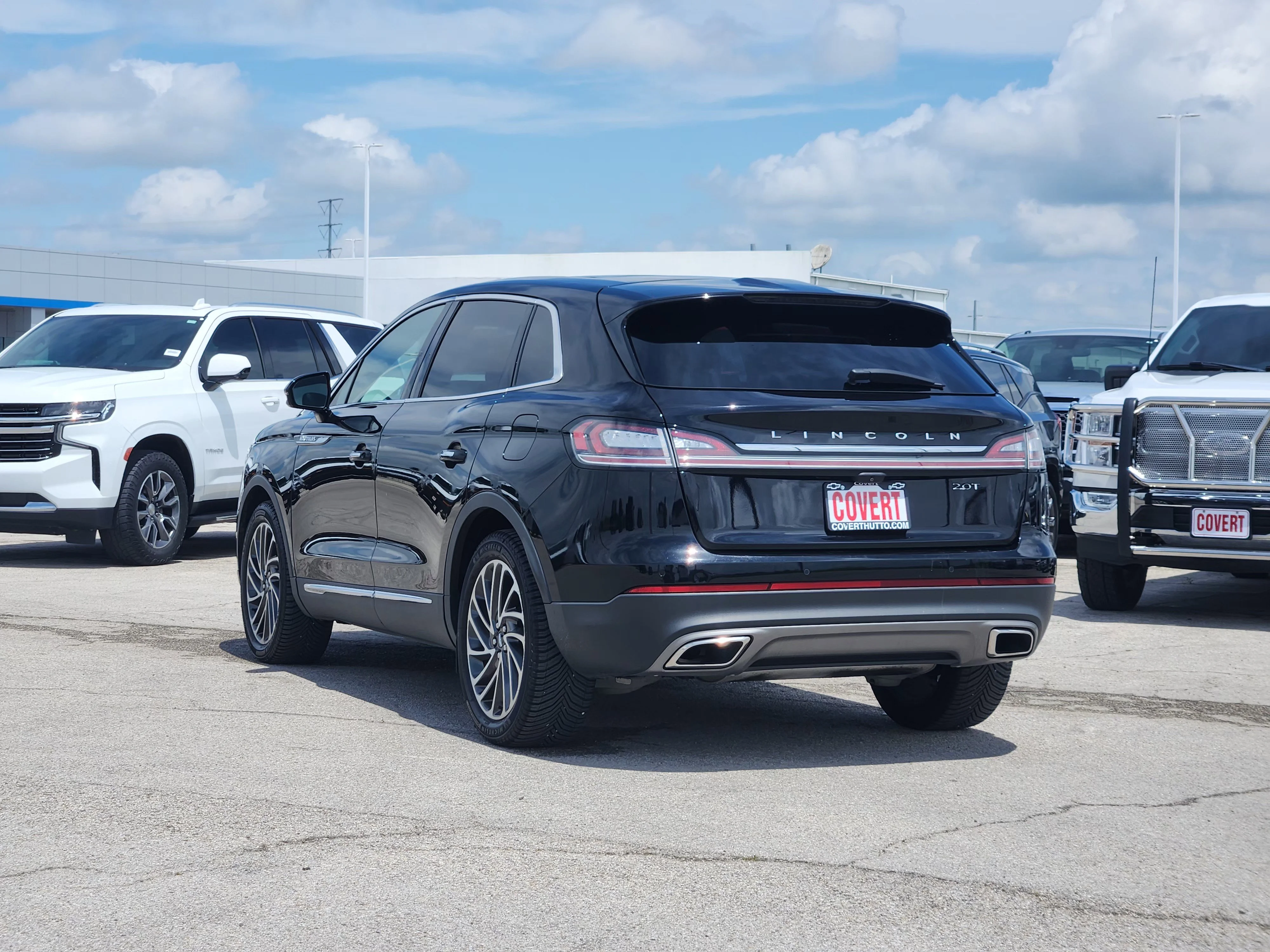 Used 2019  Lincoln Reserve image 5
