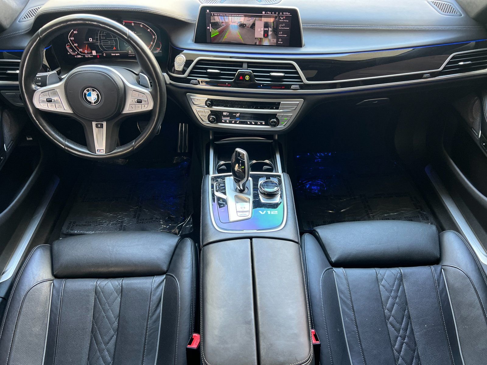 2021 BMW 7 Series M760i - Photo 12
