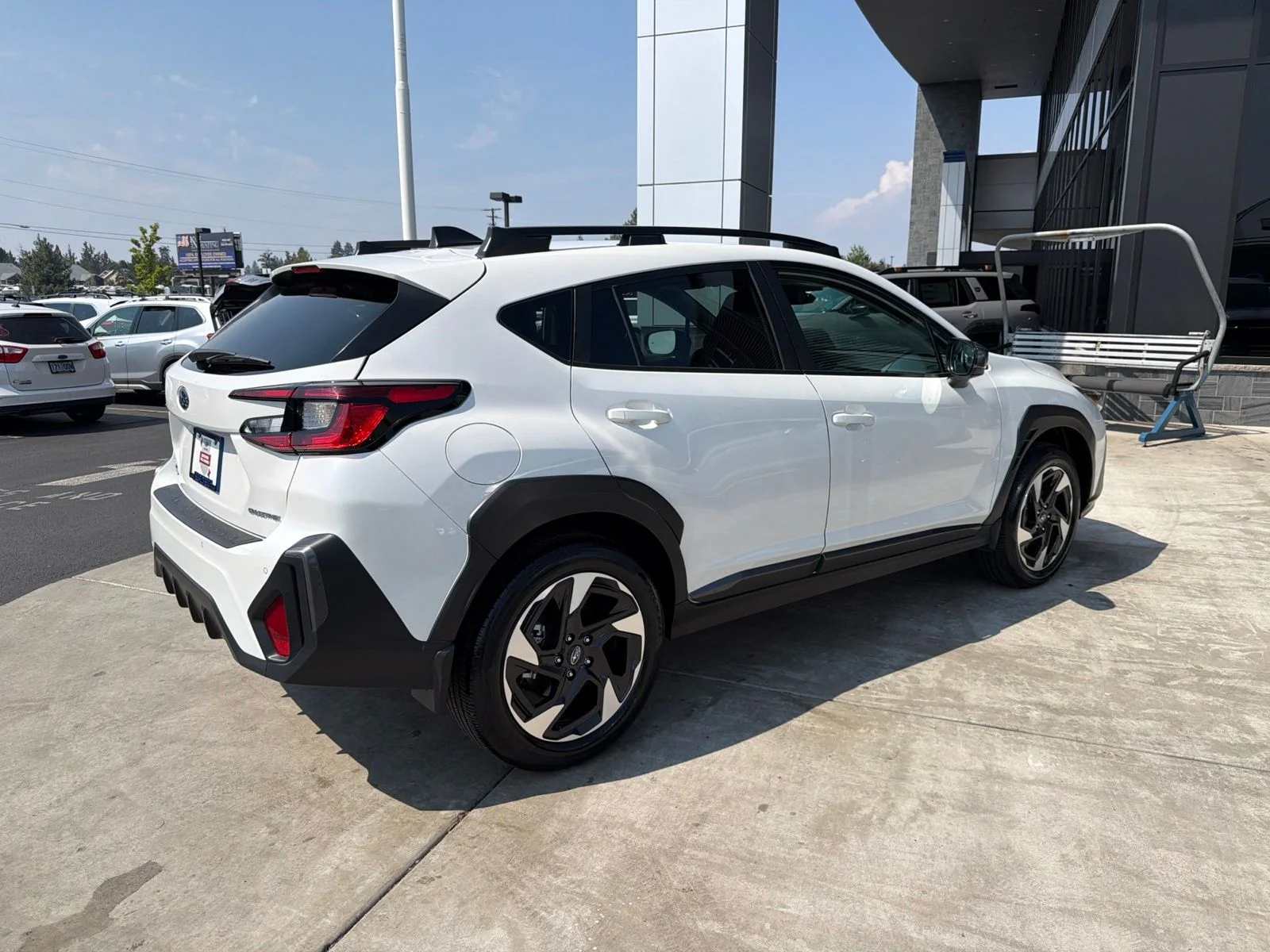 Used 2025 Crystal White Pearl Subaru Limited image 7