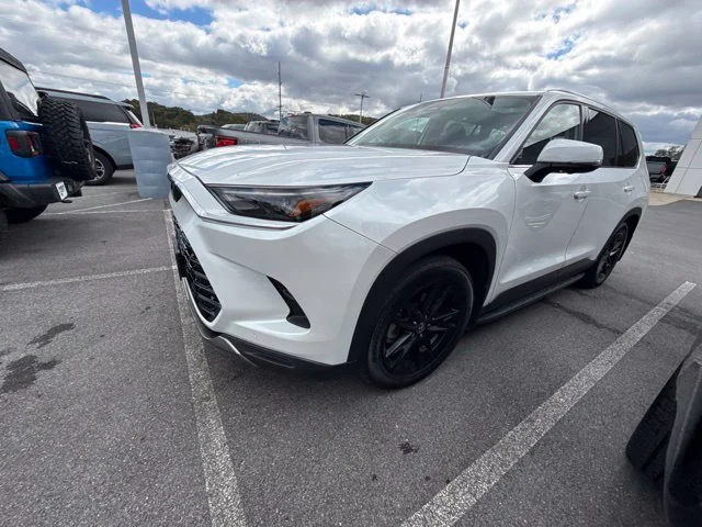 Used 2024 Beige Toyota Platinum image 12