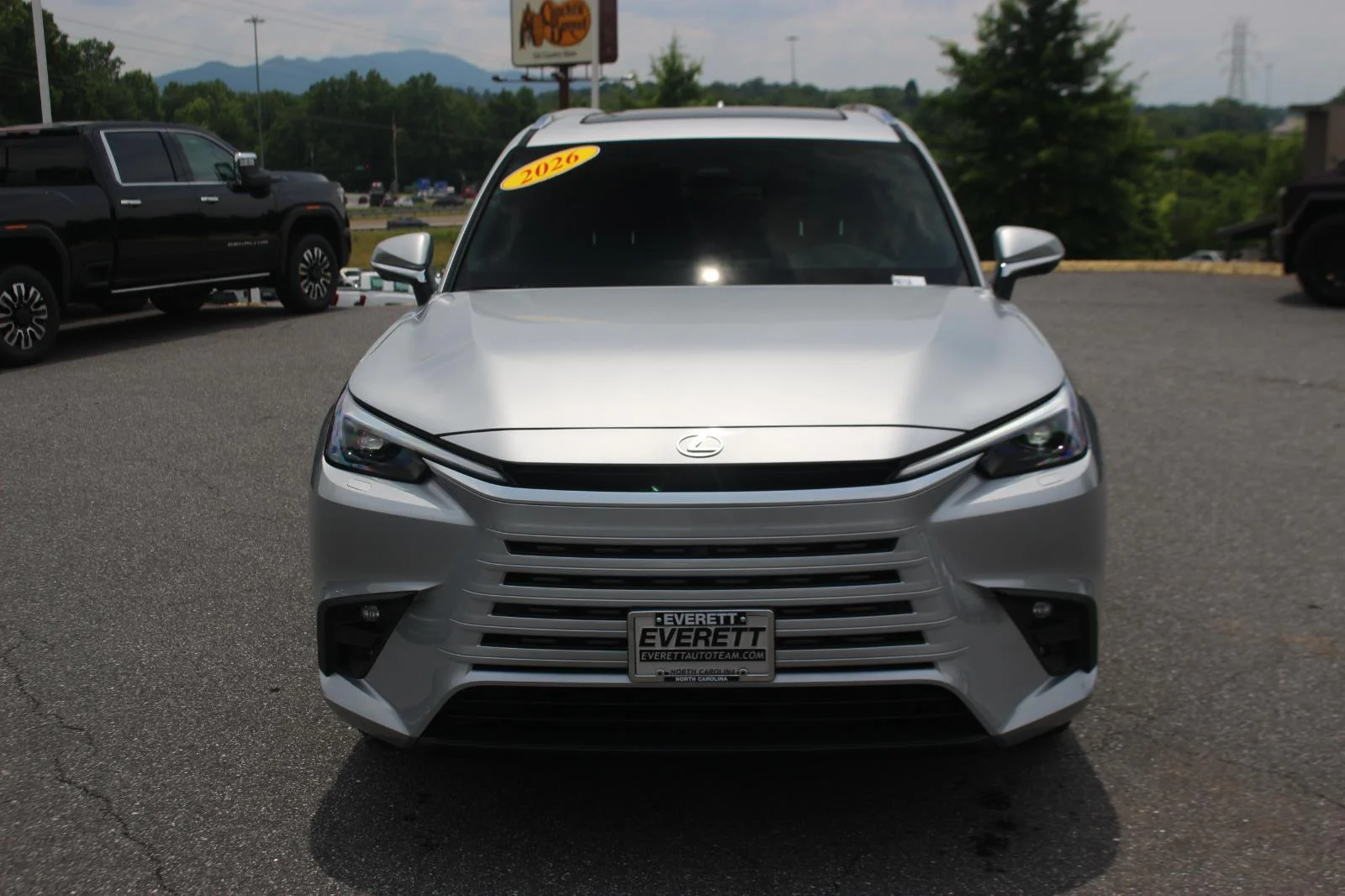 Used 2026 Silver Lexus TX 550h+ Luxury image 2