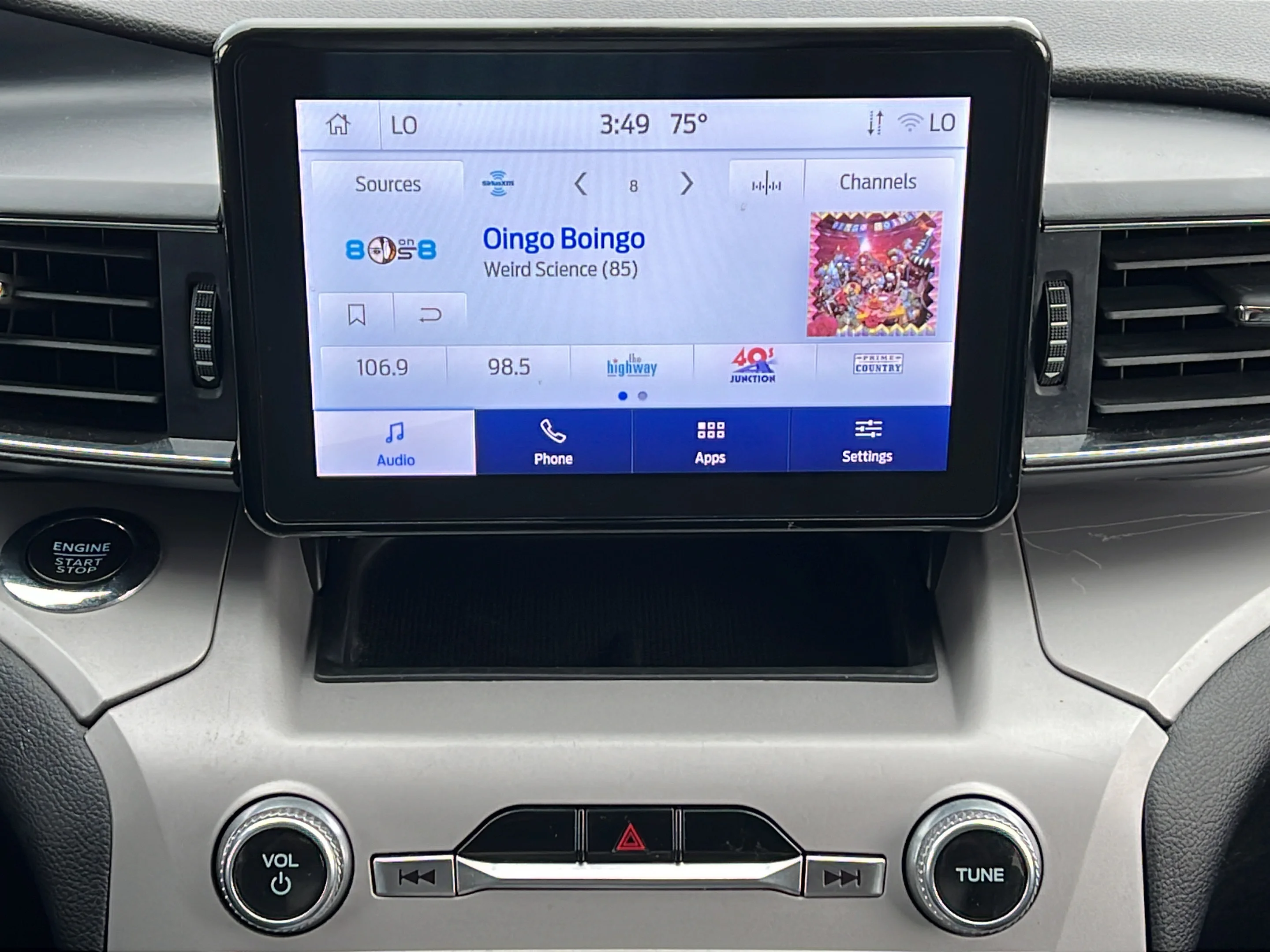 Used 2023 Silver Metallic Ford XLT image 14