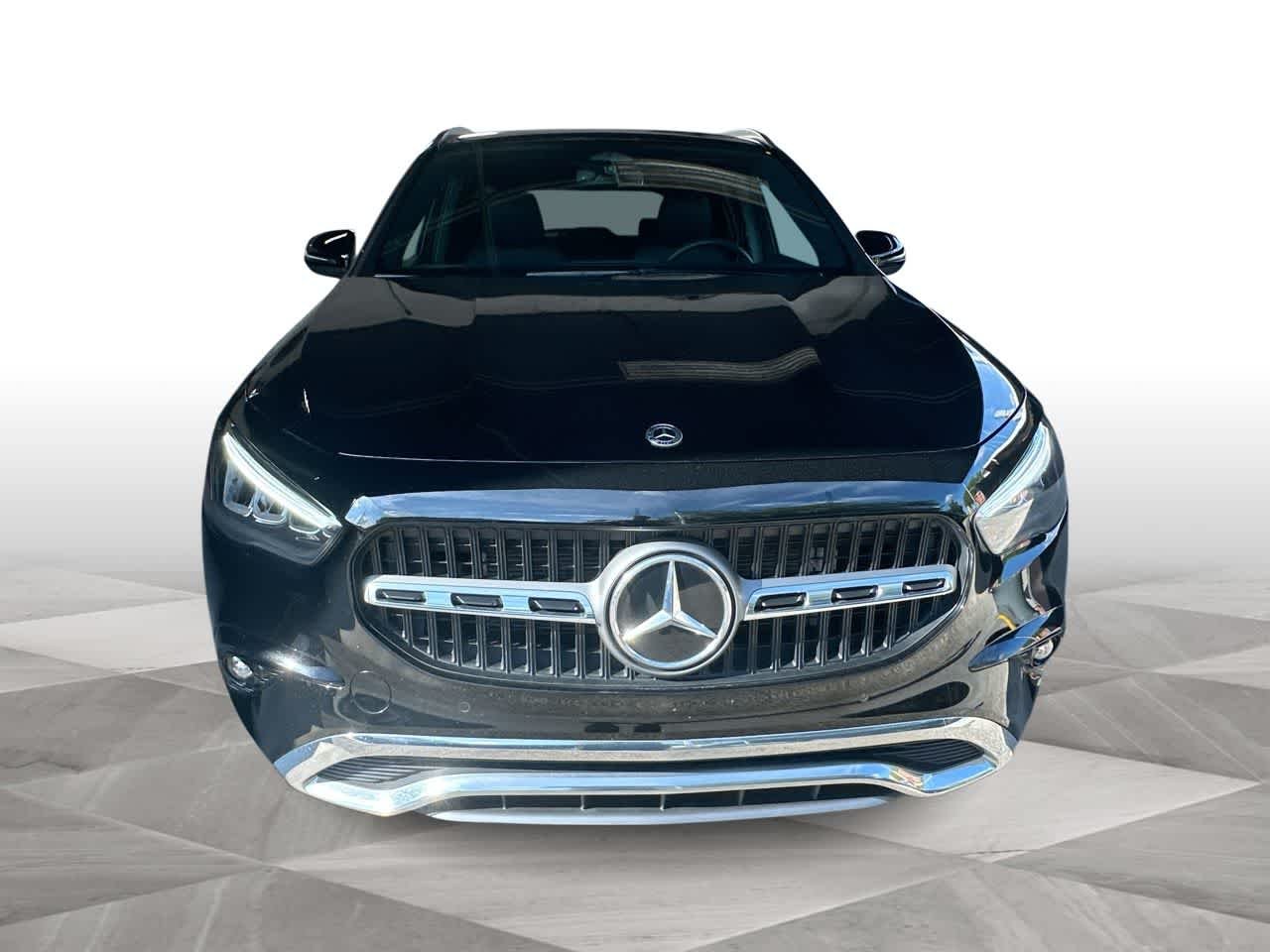 Used 2025 Night Black Mercedes-Benz GLA 250 image 3