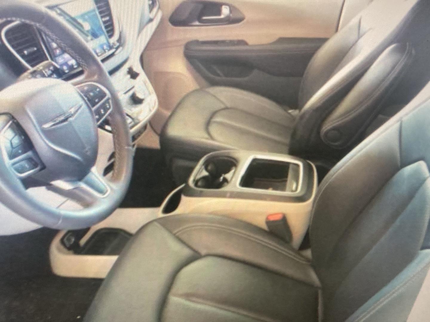 Used 2024 Bright White Clearcoat Chrysler Touring L image 4
