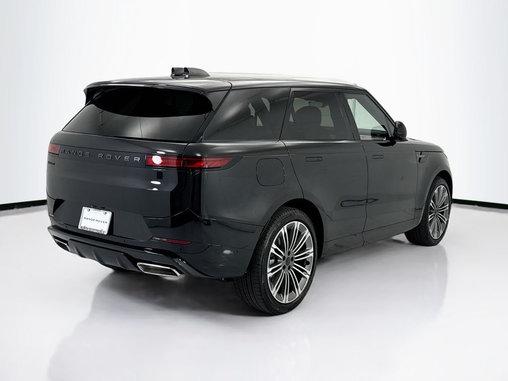 New 2026 Santorini Black Land Rover Dynamic SE image 5