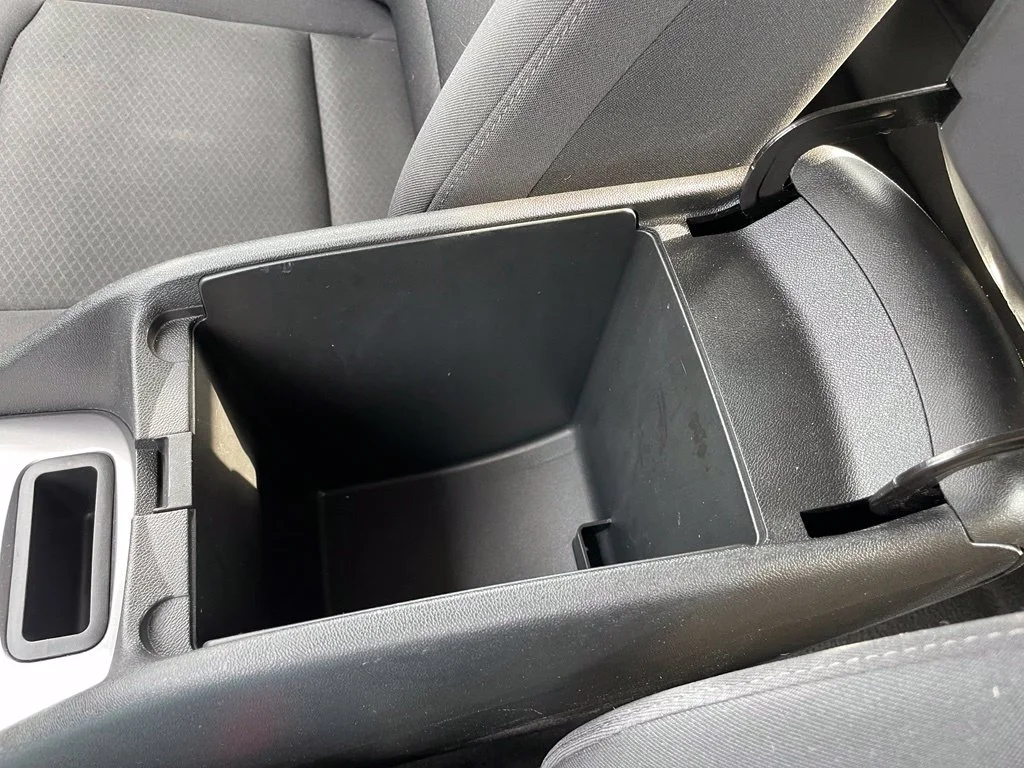 Used 2024 Summit White Chevrolet LT image 38
