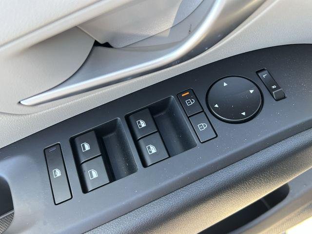 New 2026 Gray Hyundai SEL AWD image 28