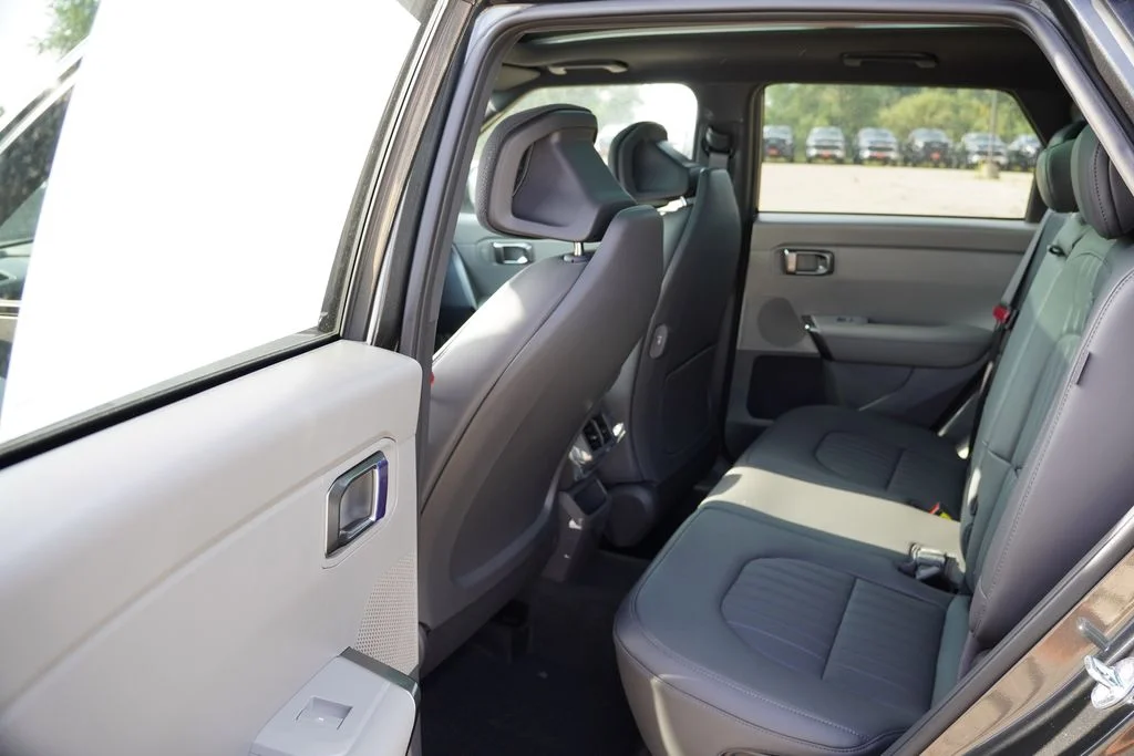 New 2027 Interstellar Gray Kia X-Line S image 11