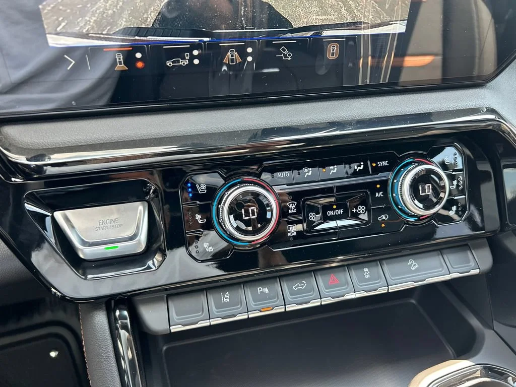 2026 GMC Sierra 2500HD AT4 - Photo 27
