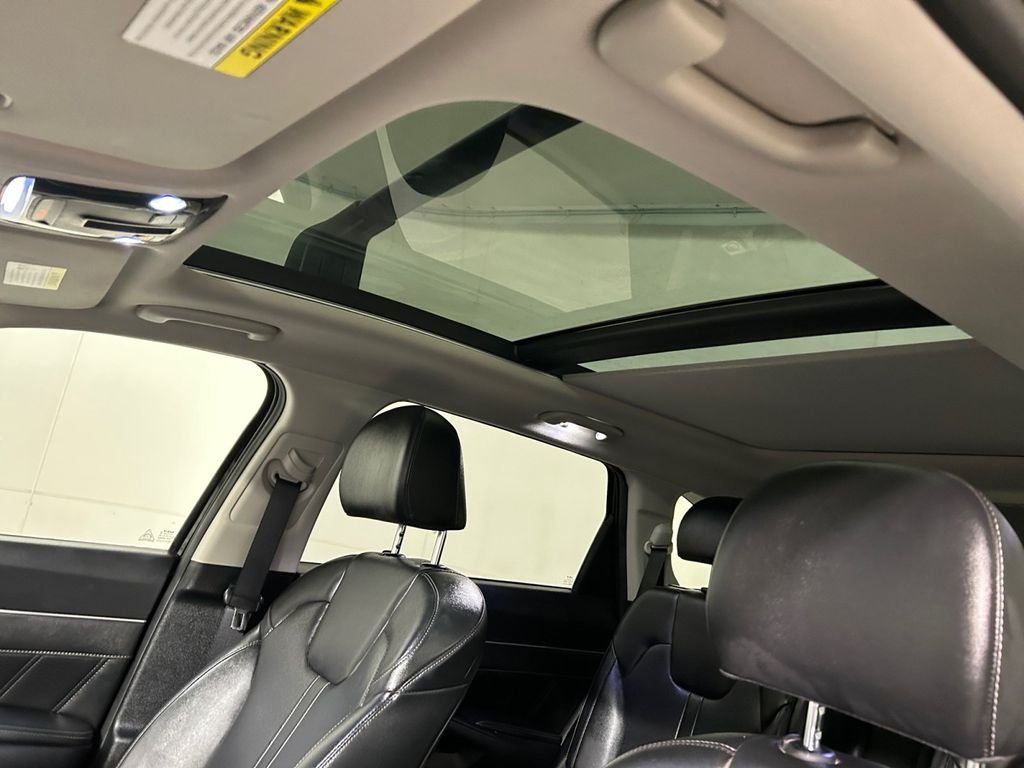 Used 2023 Black Kia SX image 23