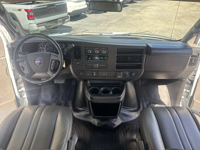 Used 2023 White GMC Work Van image 9