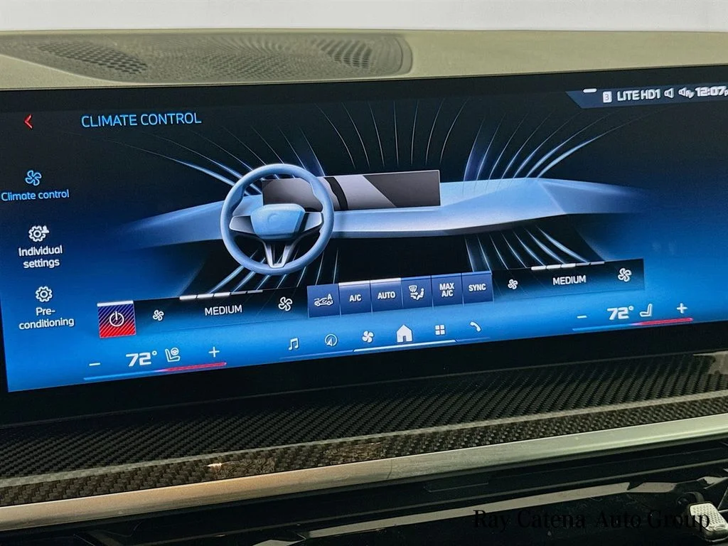 Used 2024 Gray BMW M60i image 16