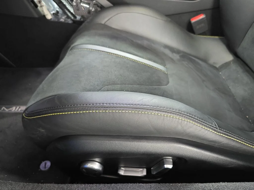 Used 2024  Lotus V6 image 23