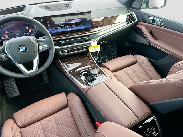 New 2026 Black BMW sDrive40i image 18