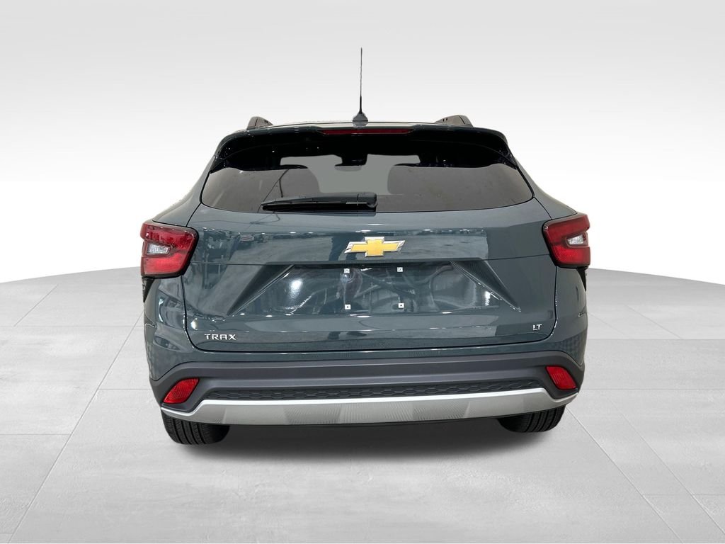 Used 2025 Gray Chevrolet LT image 4