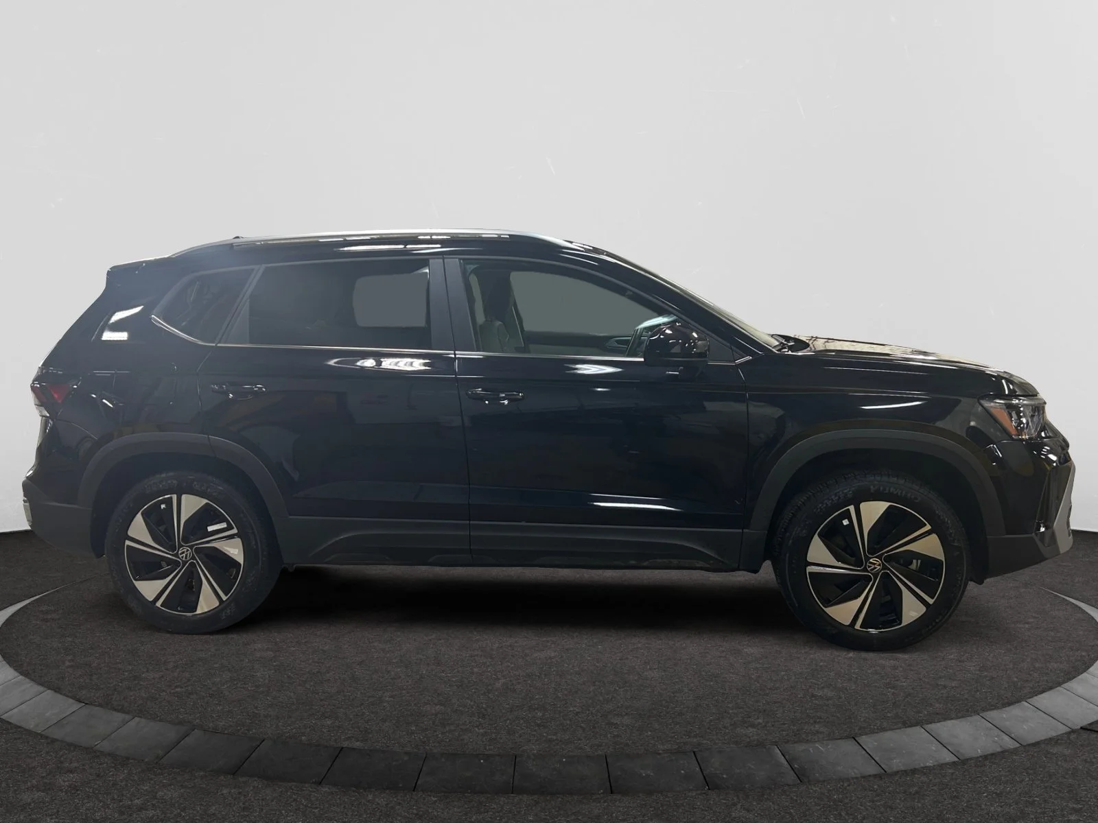 Used 2026 BLACK Volkswagen COMFORTLINE image 6