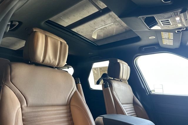 Certified Used 2025 Brown Land Rover Dynamic SE image 15