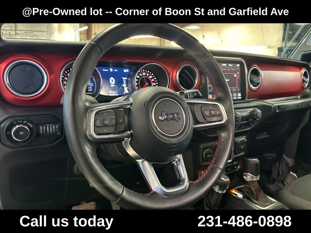 Used 2021 Silver Jeep Unlimited Rubicon image 19