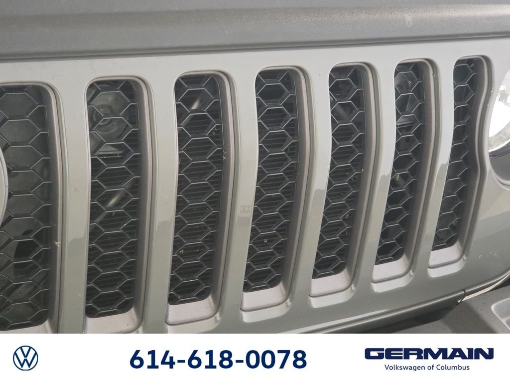 Used 2023 Gray Jeep Rubicon image 16