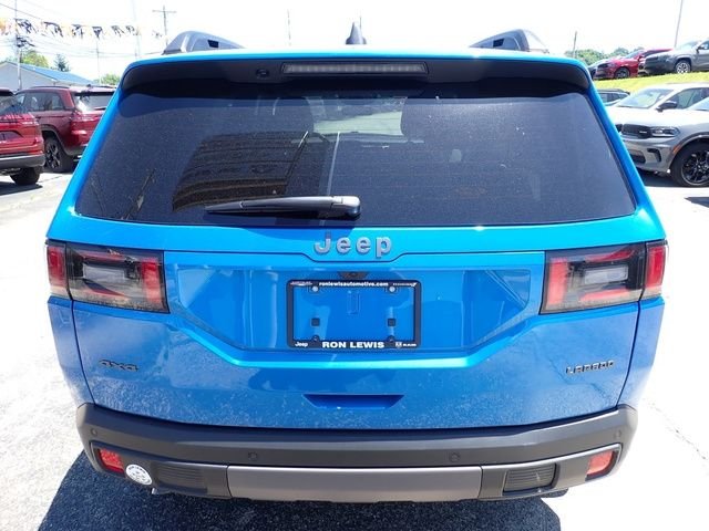 New 2026 Hydro Blue Pearl-Coat Exterior Paint Jeep Laredo image 4