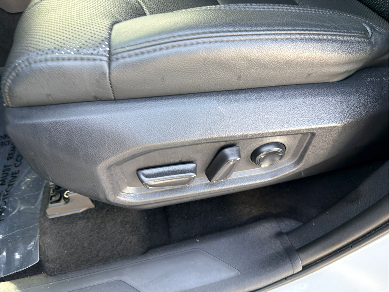 Used 2024 Ice Toyota SR5 image 32