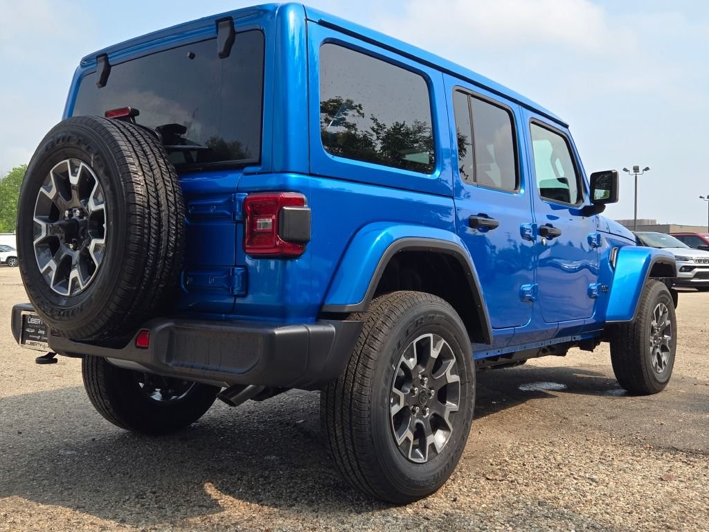New 2026 Hydro Blue Pearl-Coat Exterior Paint Jeep Sahara image 12