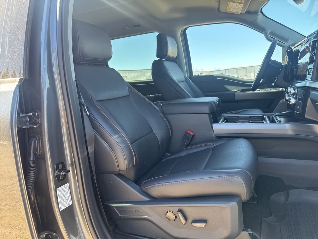 New 2026 Carbonized Gray Metallic Ford Lariat image 37