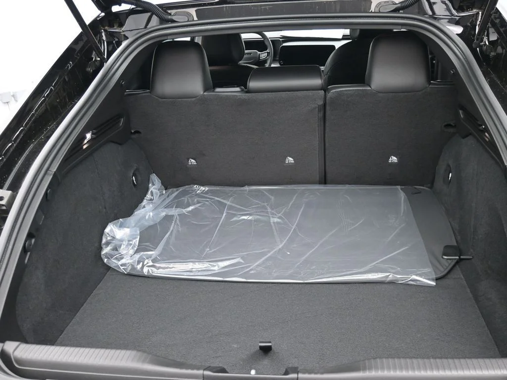 New 2026 Diamond Black Crystal Pearlcoat Dodge Scat Pack image 13
