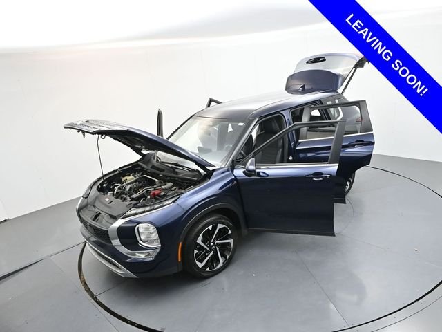 Used 2024  Mitsubishi SE image 53