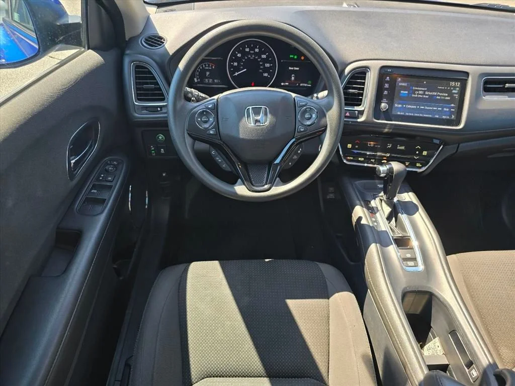 Used 2021 Silver Honda EX image 3