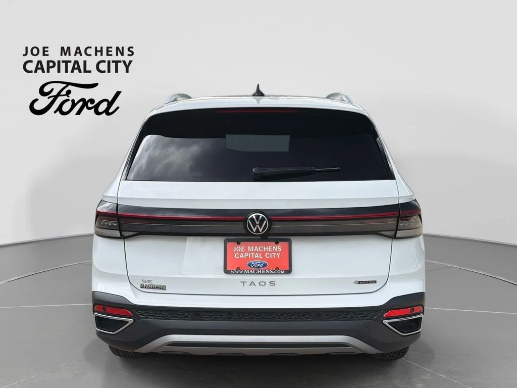 Used 2025 White Volkswagen 1.5T SE image 6