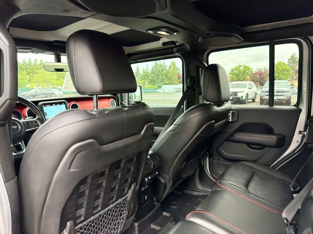 Used 2018 Billet Silver Metallic Clearcoat Jeep Unlimited Rubicon image 33