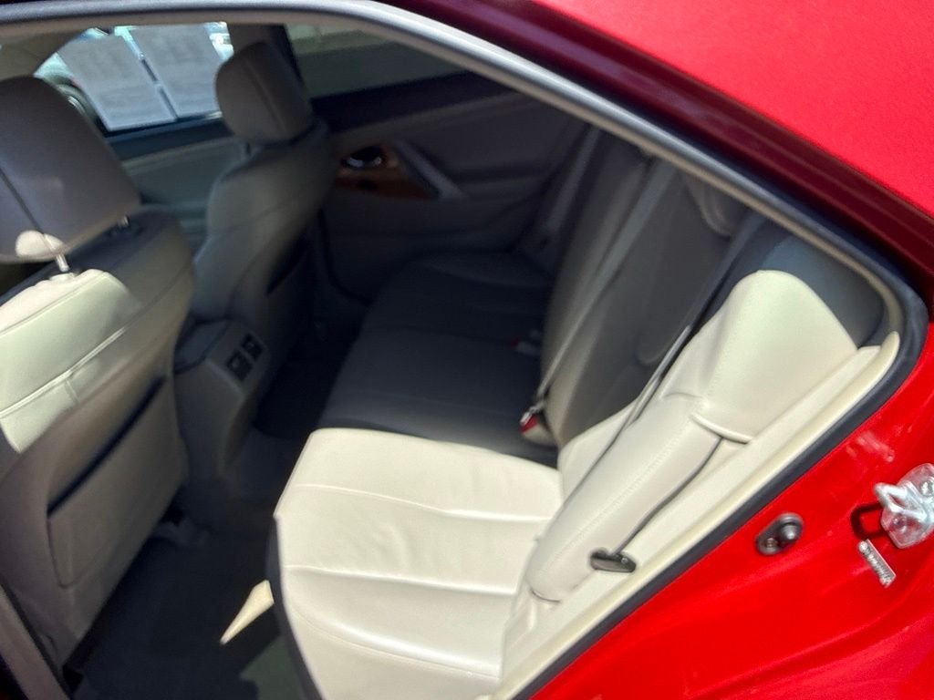 Used 2007 Red Toyota XLE image 8