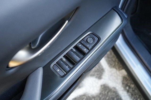 2026 Lexus UX Hybrid 300h F Sport Design - Photo 21