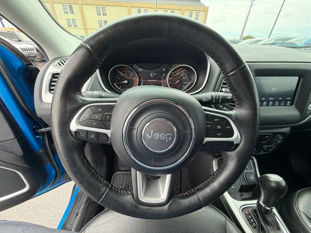 Certified Used 2018 Blue Jeep Latitude image 11
