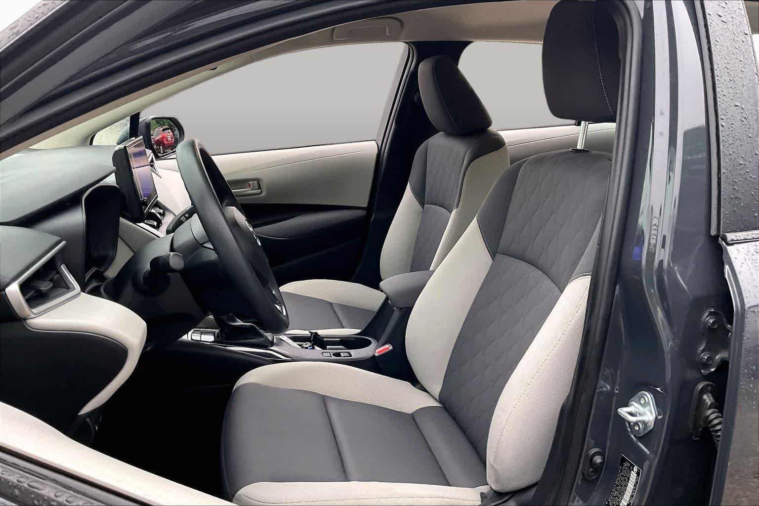 Used 2024 Underground Toyota LE image 8