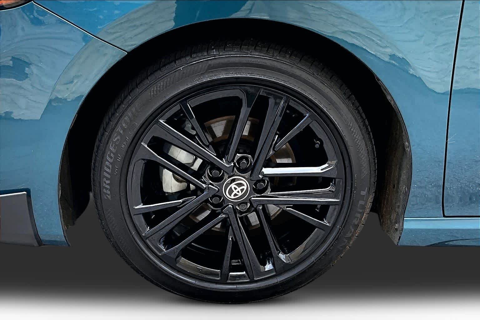 Used 2025 Ocean Gem Toyota SE image 11
