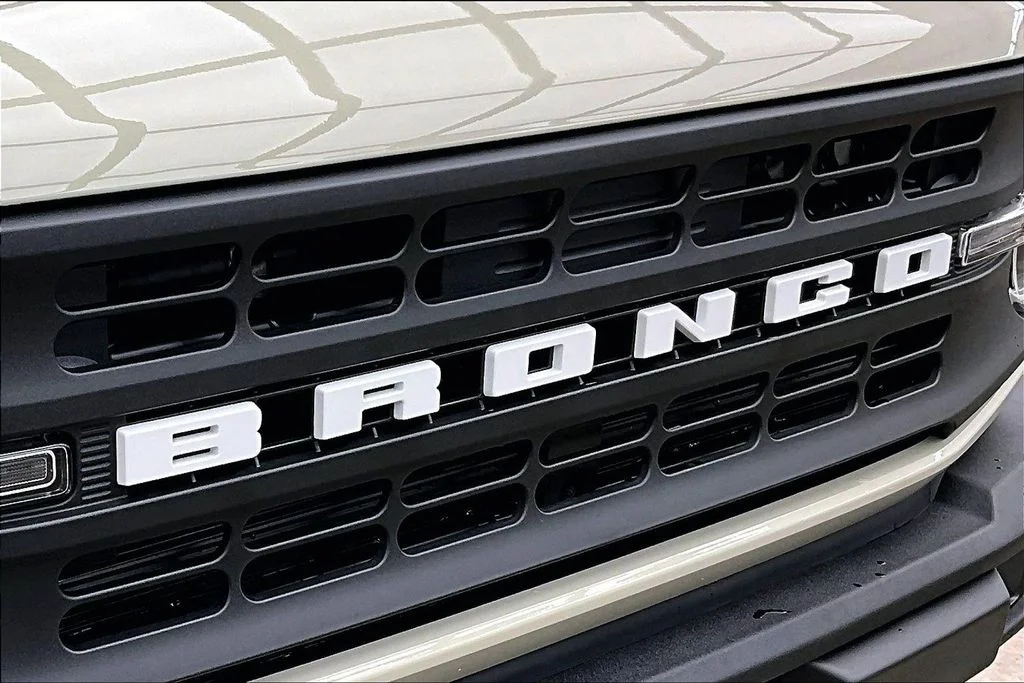 New 2025 Beige Ford Base image 31