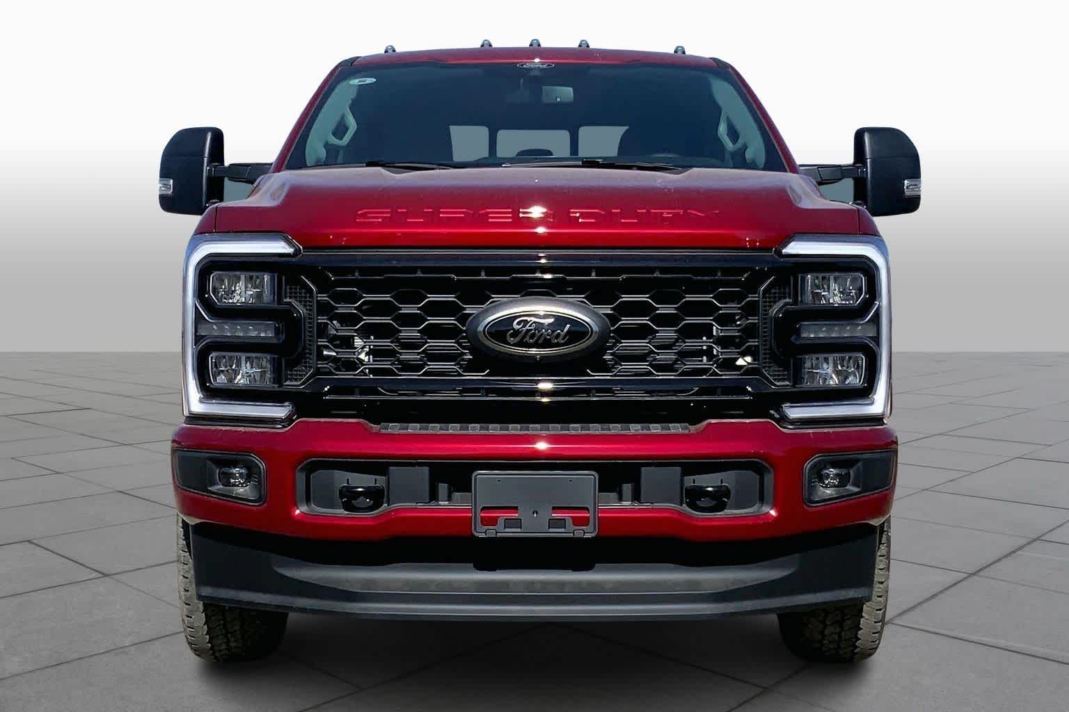 New 2026 Ruby Red Metallic Tinted Clearcoat Ford F-250® XLT image 3