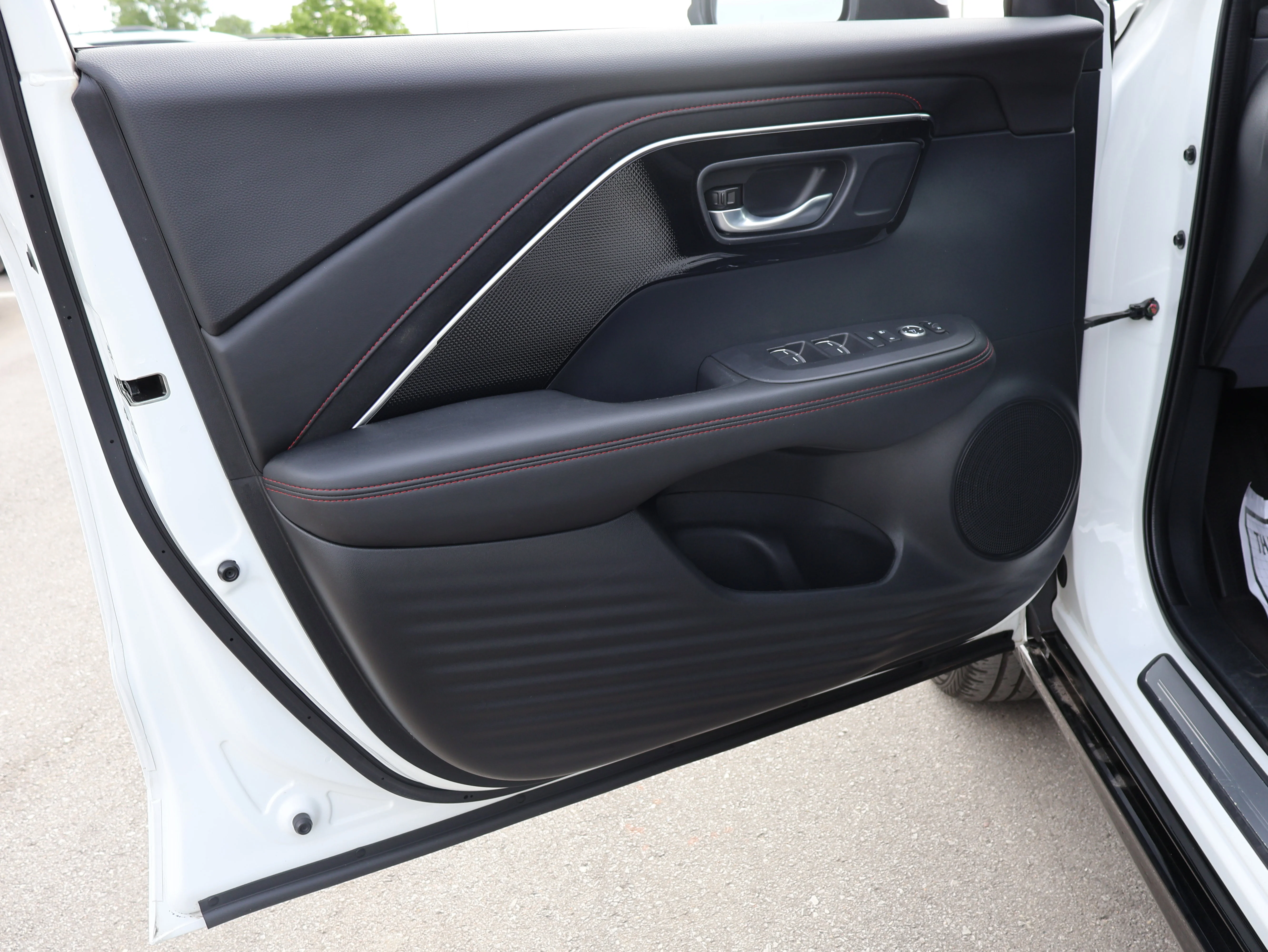 Used 2025 Platinum White Pearl Acura w/A-Spec Package image 40