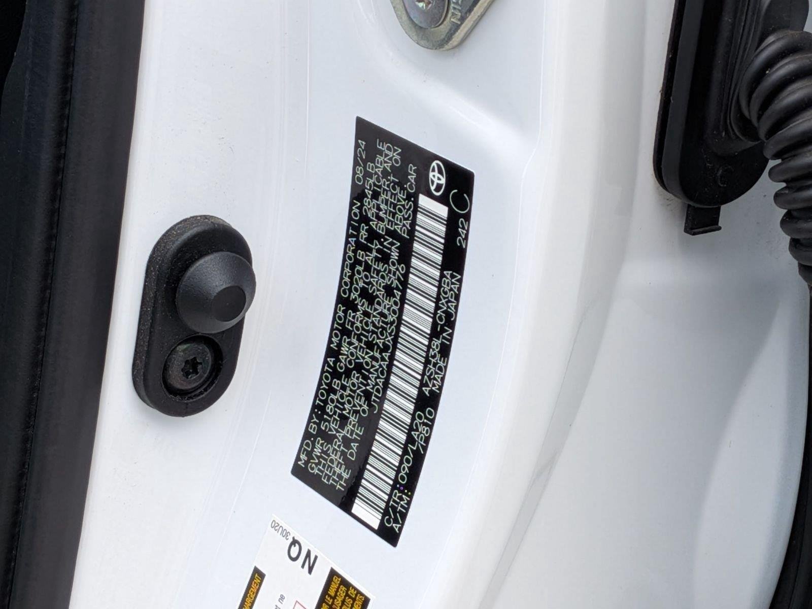 Used 2025 Oxygen White Toyota Limited image 10