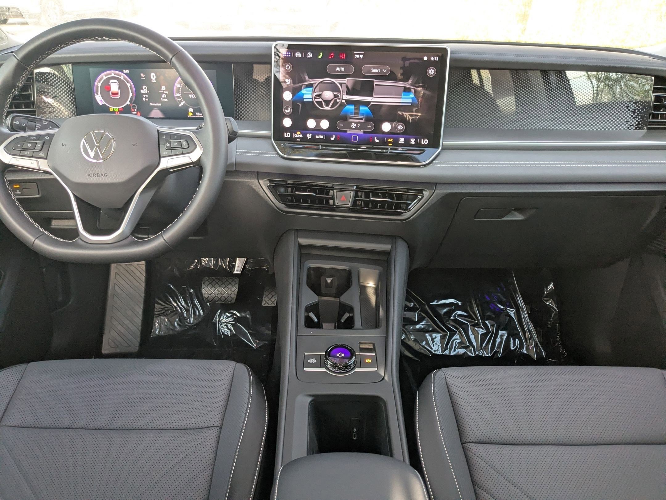 New 2026 Platinum Gray Metallic Volkswagen SE image 16