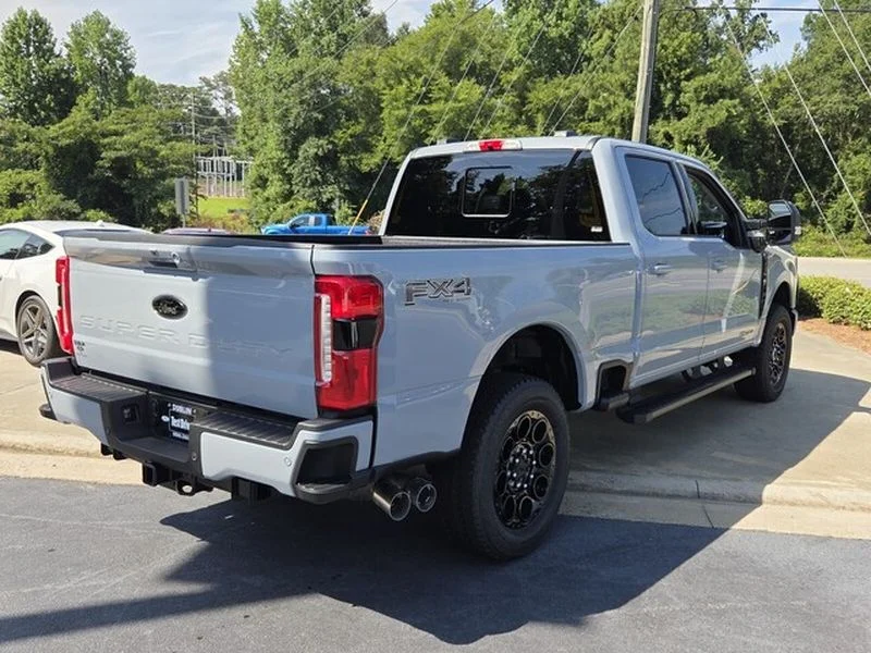New 2026 Glacier Gray Metallic Tri-Coat Ford F-250® Lariat® image 14