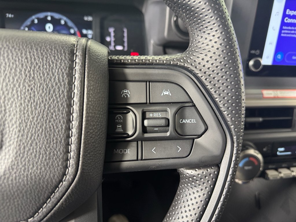 2025 Toyota Tacoma SR5 - Photo 10