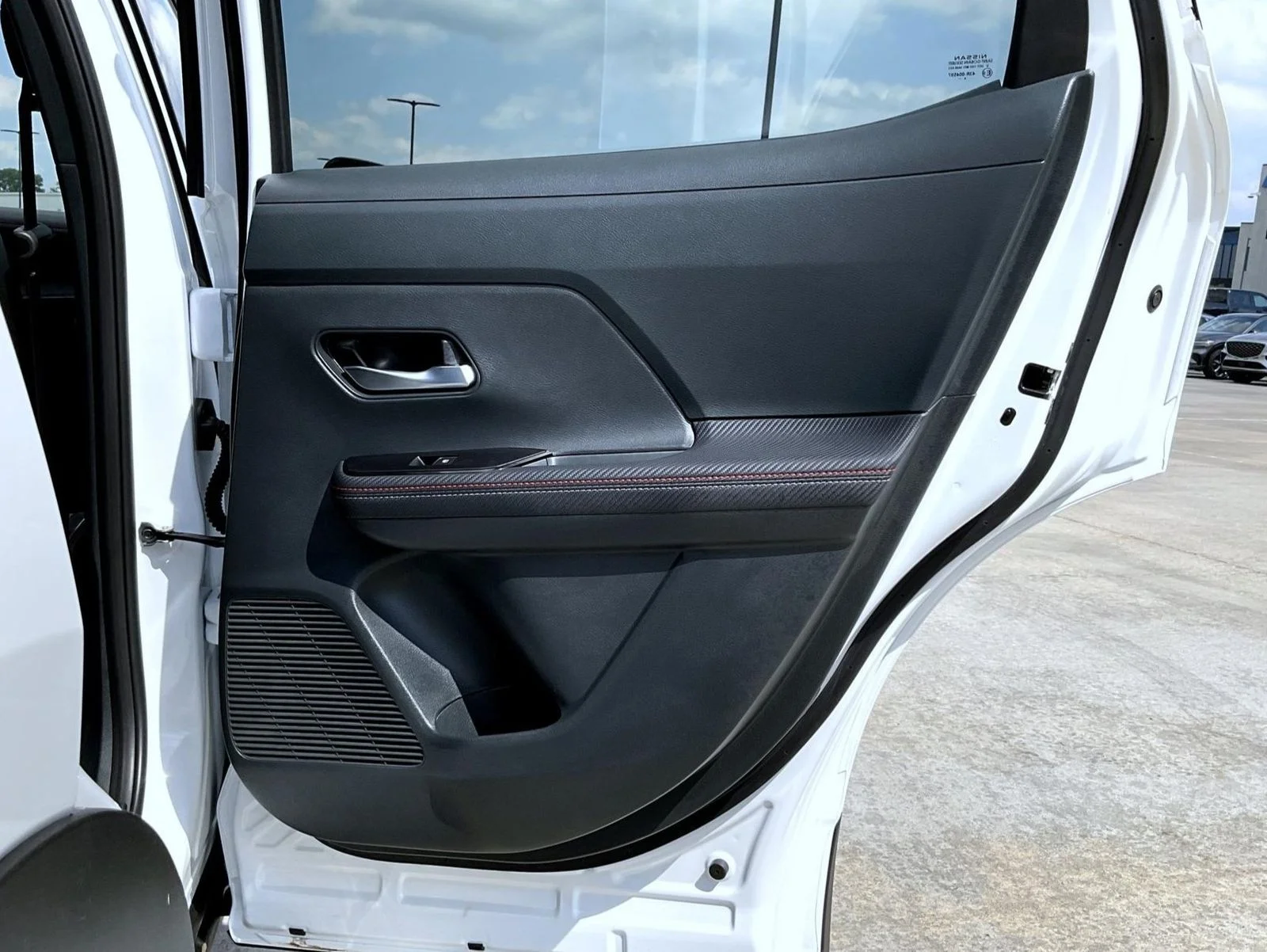 Certified Used 2025 White Nissan SR image 18