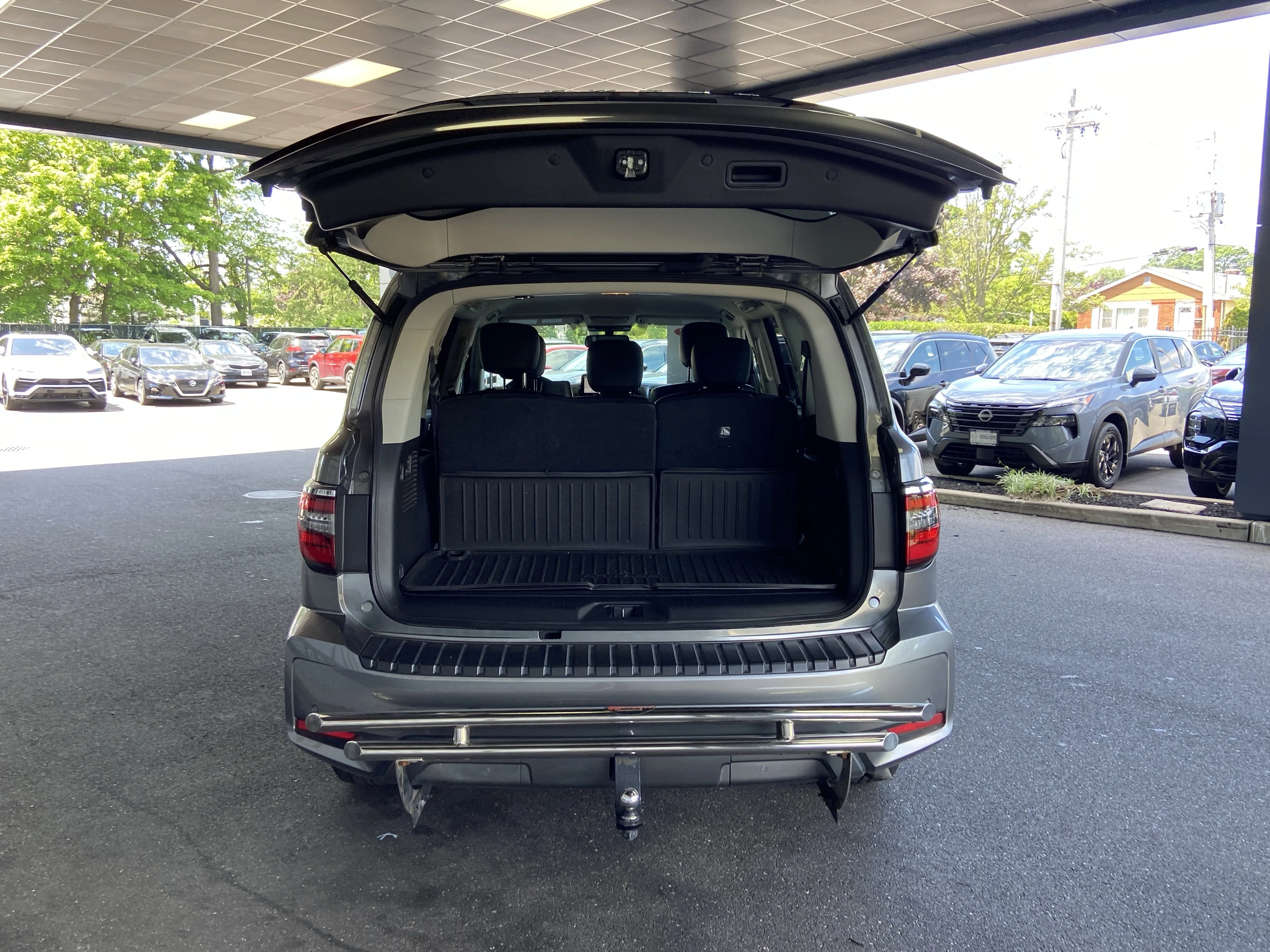 2023 Nissan Armada SV - Photo 31