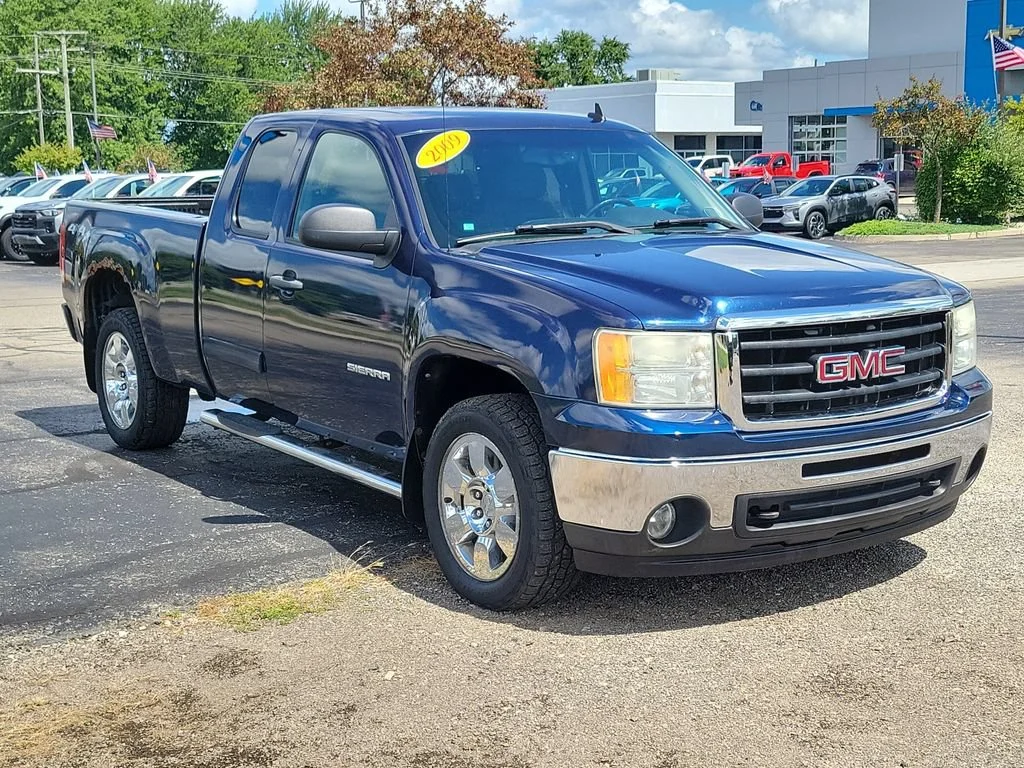 Used 2009 GMC Sierra 1500 SLE with VIN 1GTEK29029Z283816 for sale in Millington, MI