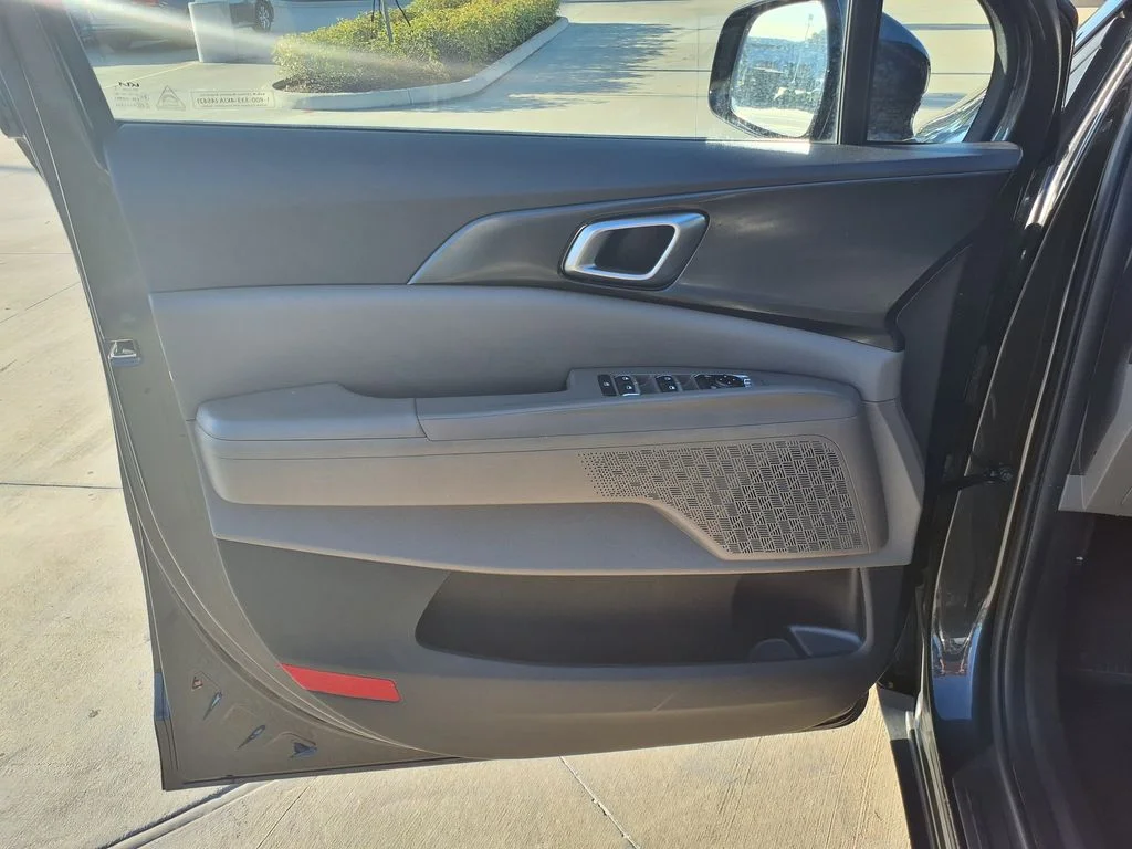 Used 2025 Gray Kia LXS image 14